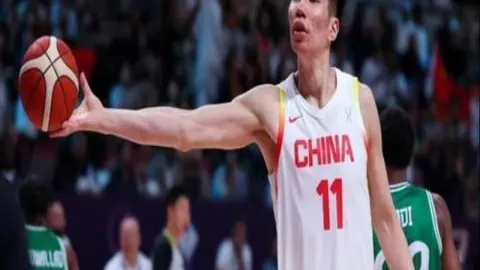 17岁巴萨新星场内惊艳闪耀：11球16助，力压群雄突破助攻，镜头记录下的高光时刻